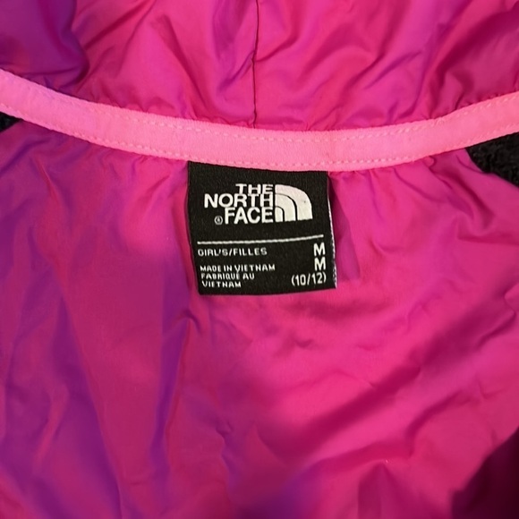 North Face Girls Jacket. Pink and Gray. Medium 10/12. Excellent condition! EUC - Picture 3 of 5